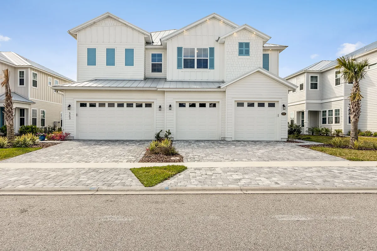 Building Photo - 571 Marquesa Cir #1