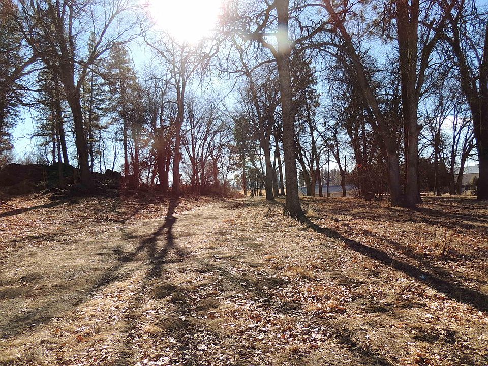 2nd image of 5 Acres Pittville Totten Rd