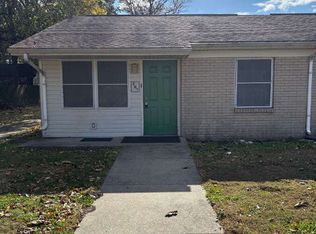 407 W Commercial St, Charleston, MO 63834