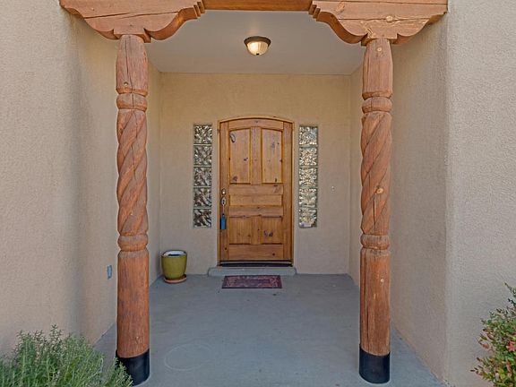 3rd image of 7209 Torin Dr NE