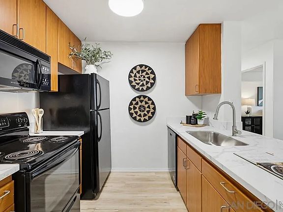 4th image of 1435 India St Unit 406