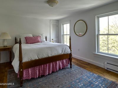 36 Castle Ln, Great Barrington, MA, 01230