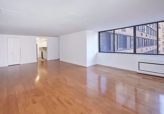 4th image of 275 W 96th St #11QR