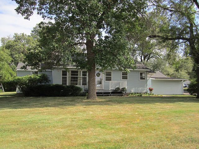 1st image of 3658 Highland Ave