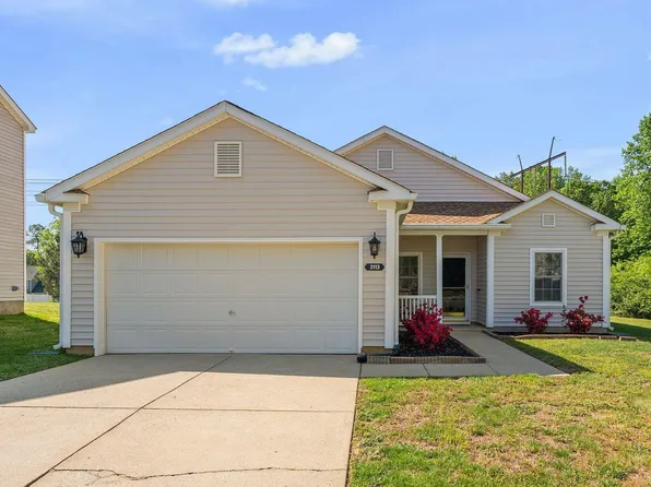 3113 Locust Grove Dr, Apex, NC 27539