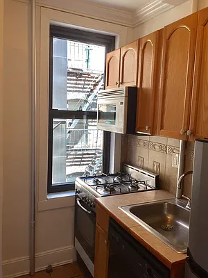 Rented by Keller Williams NYC | media 22