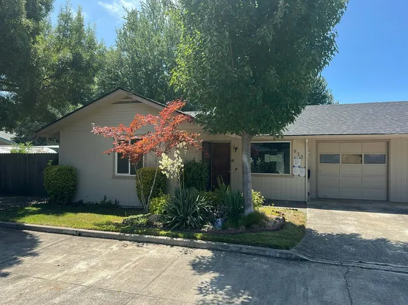 632 SW Sunwood Way, Grants Pass, OR 97526