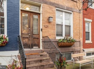 829 Corinthian Ave, Philadelphia, PA 19130