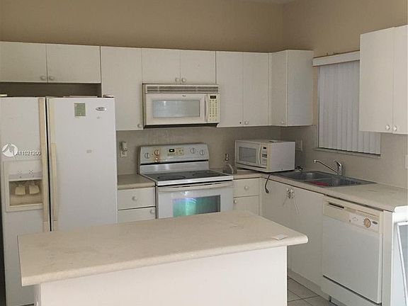 3rd image of 1667 SE 31st Ct #1667