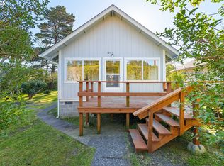 1887 Madrona St, North Bend, OR 97459