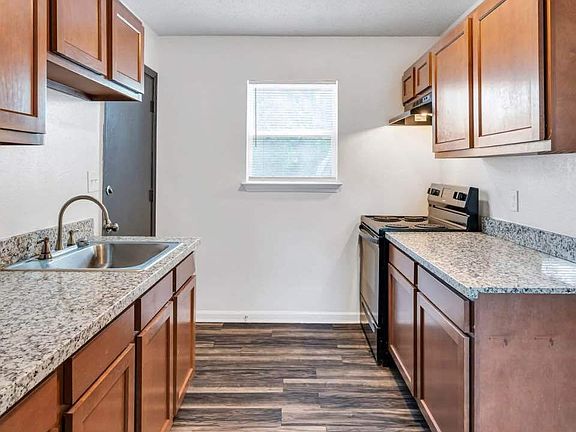 2nd image of 400 Westside Blvd APT 237