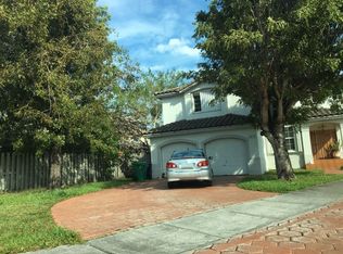 15735 SW 92nd Ter, Miami, FL 33196