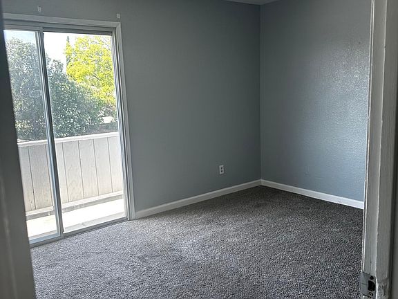 2nd image of 137 Wilbur Ave APT 4