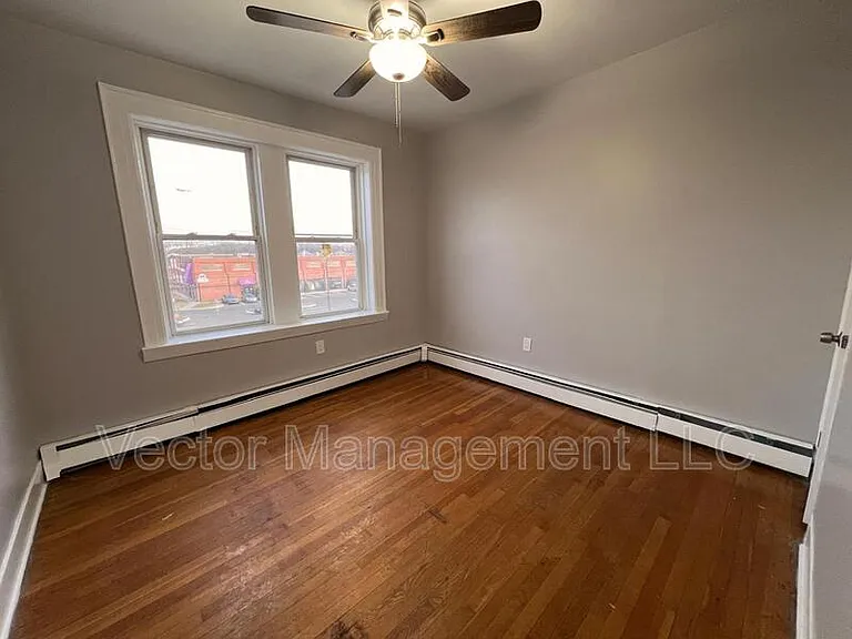 1166 Dixwell Ave #6 — Photo 8