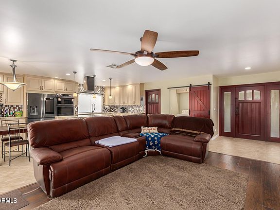 4th image of 5509 W CHERYL Drive
