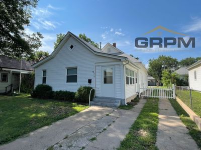 319 E 8th Ave APT A, Hutchinson, KS, 67501
