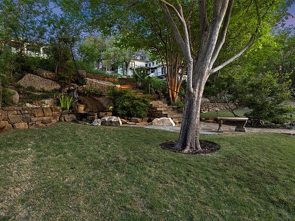 3rd image of 111 Sailfish St