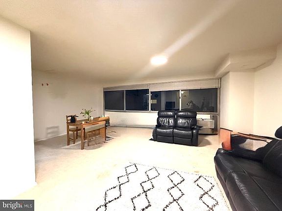 2nd image of 4515 Willard Ave APT 2415S