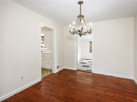 5th image of 1 Hilldale Pl