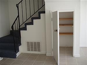 5th image of 1224 Dana Dr APT 6