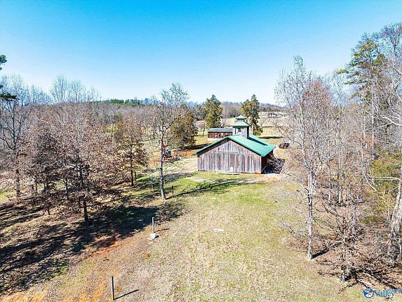 3rd image of 775 Highway 39 E