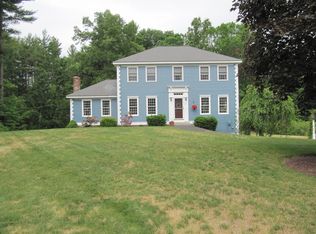 87 Parkhurst St, Dunstable, MA 01827