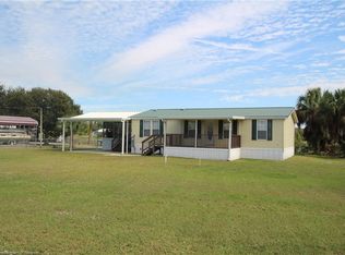 1183 Lake Dr, Okeechobee, FL 34974