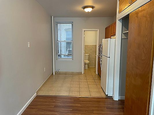 4th image of 30-20 43rd St #1F