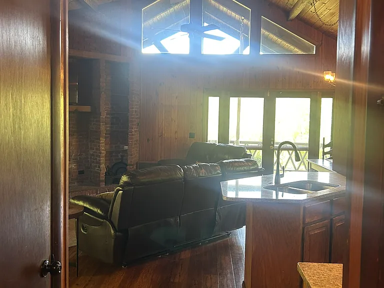 240 Rose Ln — Photo 20