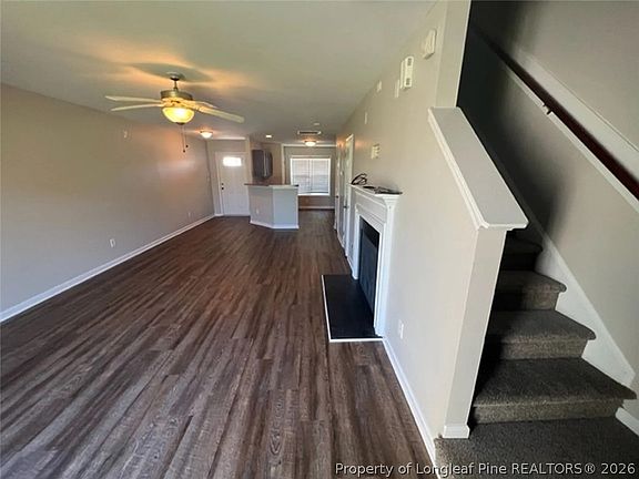 5th image of 172 Collinwood Dr
