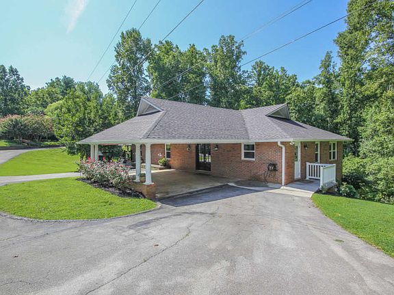 2nd image of 4116 Foxhills Dr
