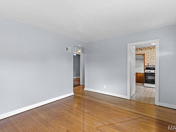 5th image of 2835 Dunkirk Dr