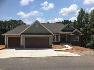 111 Tahlequah Ln, Loudon, TN 37774