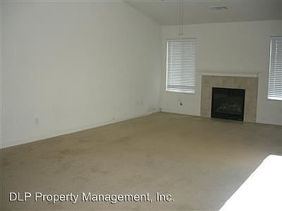4th image of 673 Woodbridge Ct