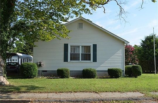2nd image of 400 Allen Dr