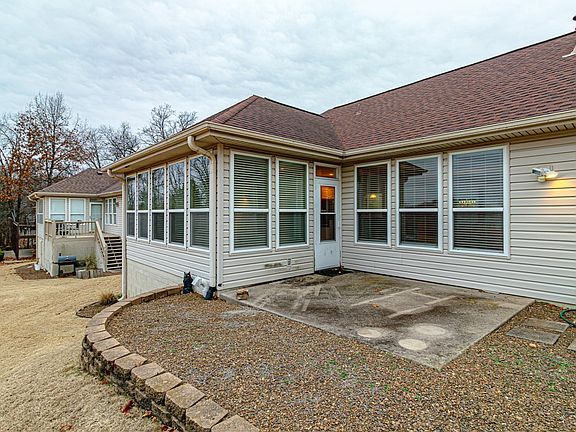 4th image of 7 Canopy Ln