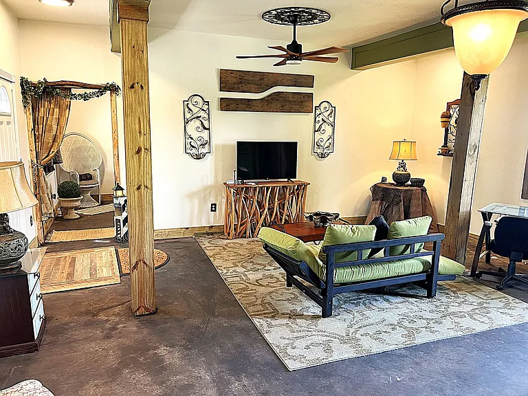 2503 River Crest Dr #1 — Photo 9
