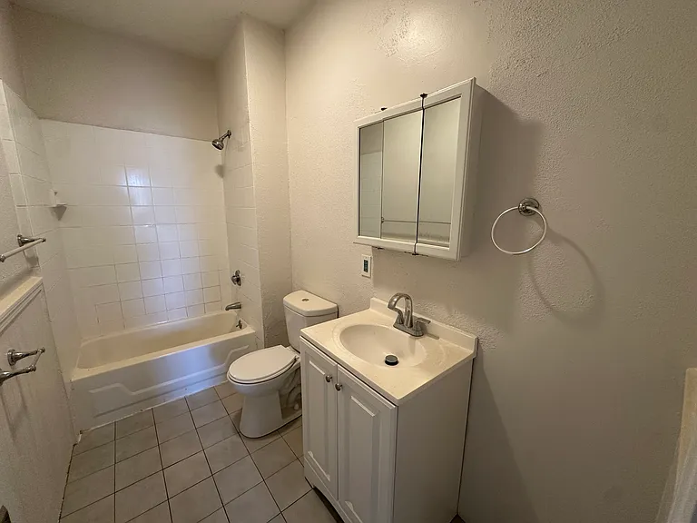 765 Broadway #4 — Photo 11