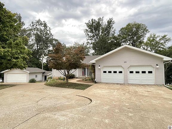 2nd image of 251 Driftwood Dr