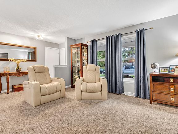 3rd image of 5025 Wolverton Dr