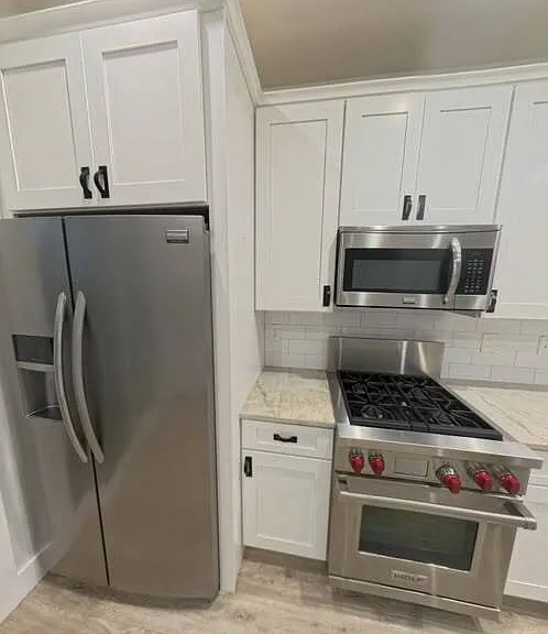 405 B St — Photo 29