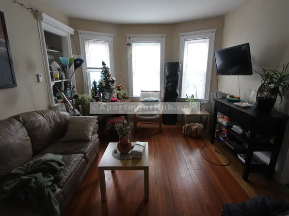 10 Cambridge Ter, Cambridge, MA