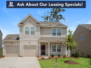 5724 Oak Gate Dr, Greensboro, NC 27405