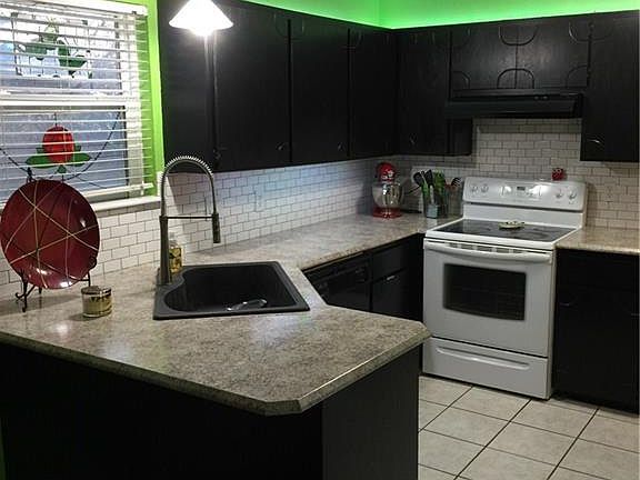 3rd image of 109 N Greengate Dr