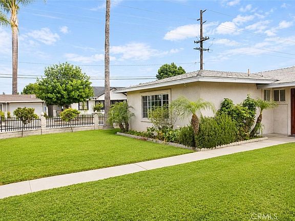 2nd image of 1134 Hermosa Ave