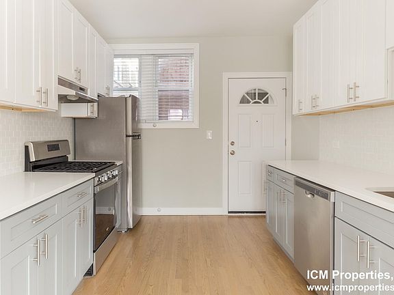 2nd image of 4829 N Wolcott Ave #2A