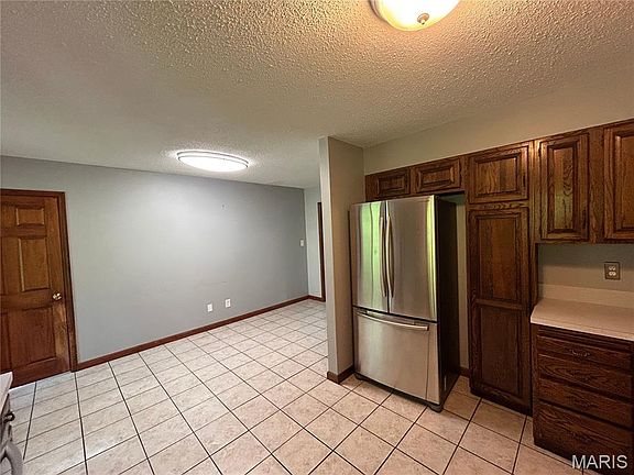 5th image of 2803 Wild Valley Dr