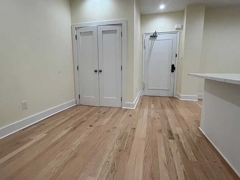 276 Riverside Dr #2F — Photo 3