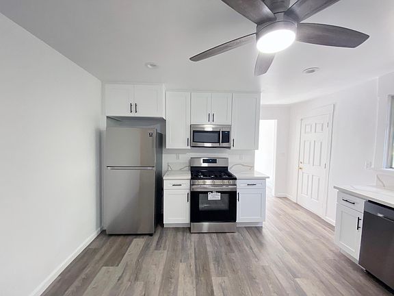 5th image of 708 Fremont Ave
