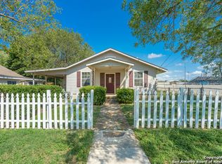 7965 E 6th St, Somerset, TX 78069